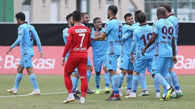 Trabzonspor, Türkiye Kupası'nda deplasmanda Sivas Belediyespor ile 2-2 berabere kaldı