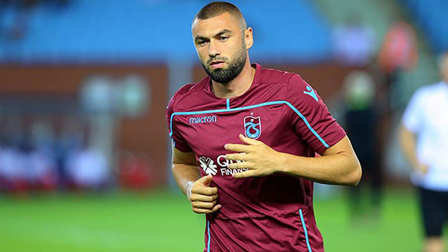 Burak Yılmaz, Beşiktaş ile 2+1 yıllık sözleşme imzaladı!