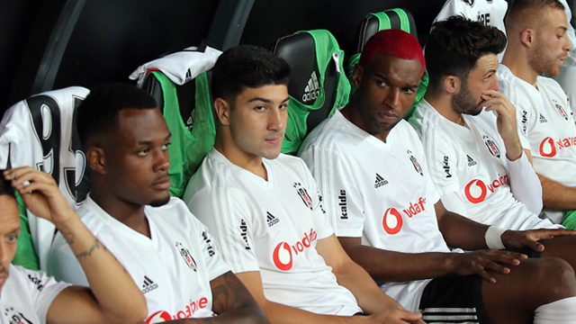 Beşiktaş'ta Babel, Tolgay Arslan, Larin ve Adriano'yla yollar ayrılıyor