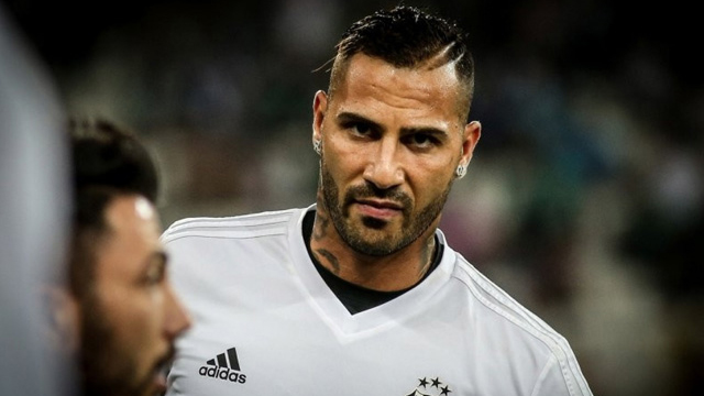 Beşiktaş'ta 6 futbolcu Antalya kampı kadrosuna alınmadı