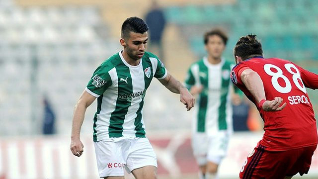 Galatasaray, Emre Taşdemir'i resmen açıkladı