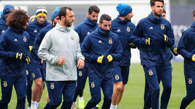 Fenerbahçe'nin devre arası kampı AZ Alkmaar maçıyla tamamlanıyor