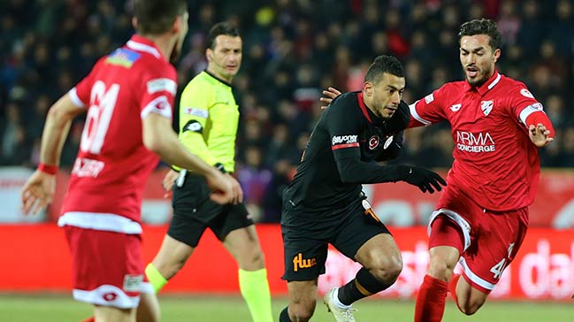 Galatasaray kupada avantajı kaptı