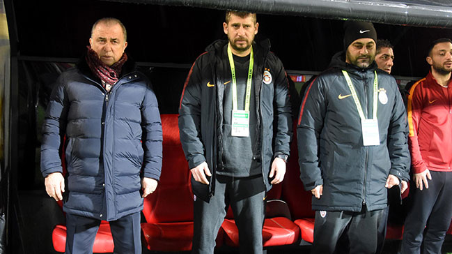 Fatih Terim istifanın eşiğinden dönmüş