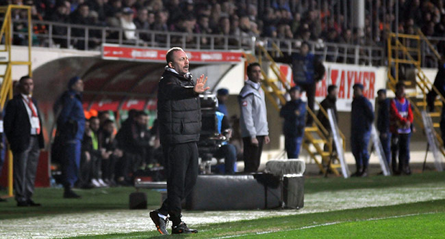 Sergen Yalçın: Galatasaray'ın pozisyonu yok