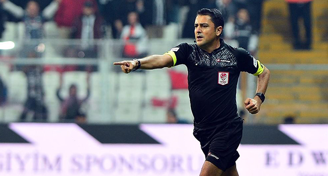 Dev maçın VAR hakemi Bülent Yıldırım