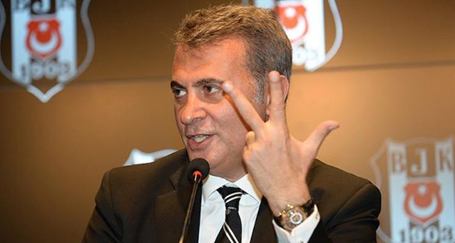 3 hocayla görüşüyor! Listenin ilk sırasında o var