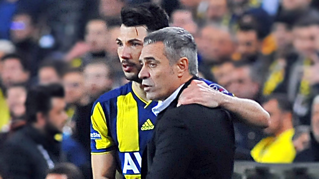 Ersun Yanal, Beşiktaş derbisi öncesi Tolgay Arslan'la özel görüşme gerçekleştirdi