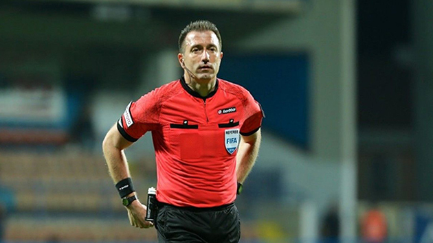 Medipol Başakşehir - Fenerbahçe karşılaşmasını Hüseyin Göçek yönetecek