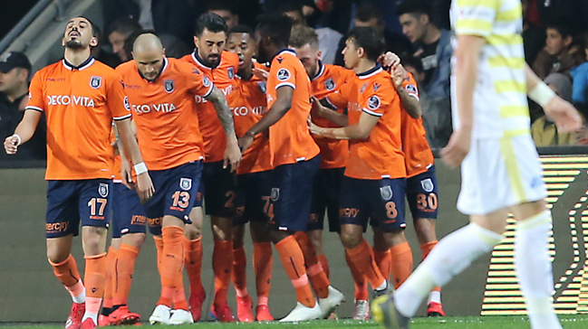 Medipol Başakşehir zorlu virajı 3 puanla döndü