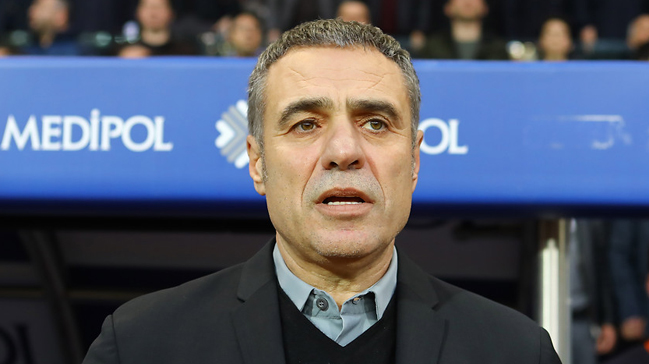 Ersun Yanal: Bazı oyuncularımız Fenerbahçe'de oynamanın ağırlığını kaldıramıyor