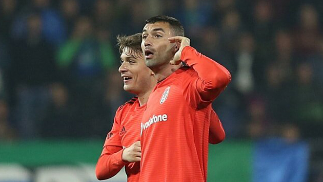 ''Bırakın beni işime bakayım''