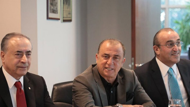 Galatasaray yönetiminden çifte kupaya 20 milyon TL prim