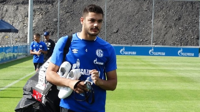 Ozan Kabak'tan kötü haber