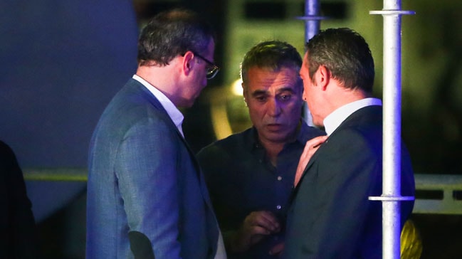 ''Sakın o isimle sözleşme imzalamayın''