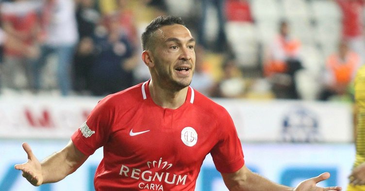 Galatasaray forvet transferini bitiriyor