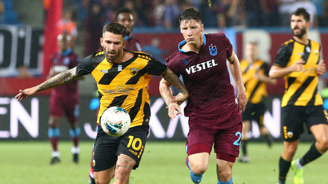 Trabzonspor zorlansa da gruplarda