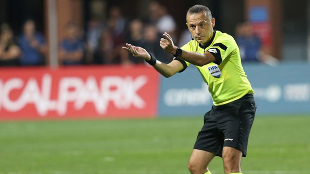 Galatasaray-Fenerbahçe derbisini Cüneyt Çakır yönetecek