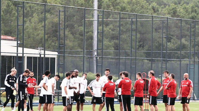Beşiktaş'ta büyük belirsizlik!