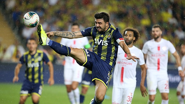 Fenerbahçe'den Ozan Tufan'a 4 yıllık yeni kontrat teklifi!