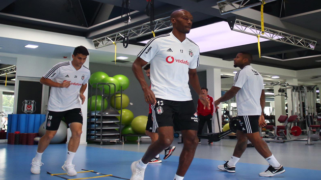 Beşiktaş salonda çalıştı