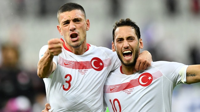 Hakan Çalhanoğlu golün öncesini anlattı! ''Ağabey ikinci direğe at''
