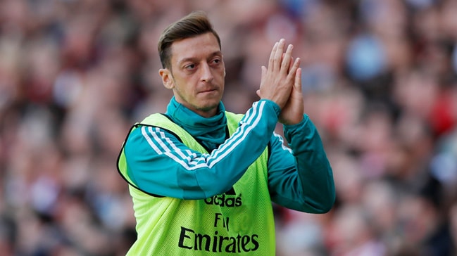 Mesut Özil ile ilgili flaş transfer sözleri