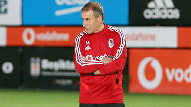 Abdullah Avcı'nın derbi 11'in şekilleniyor! ''İkiniz kulübeye''