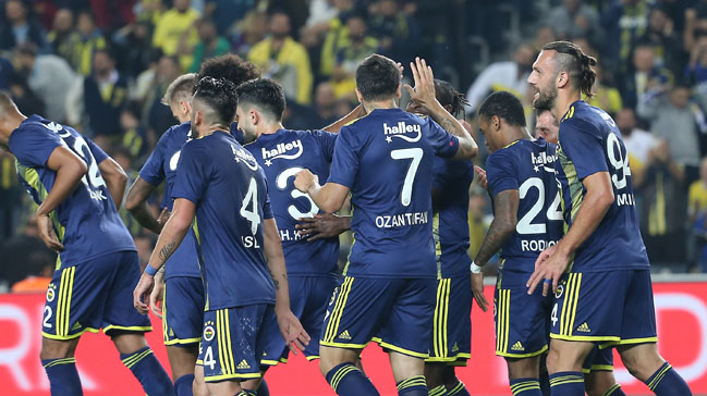 Fenerbahçe'den gövde gösterisi