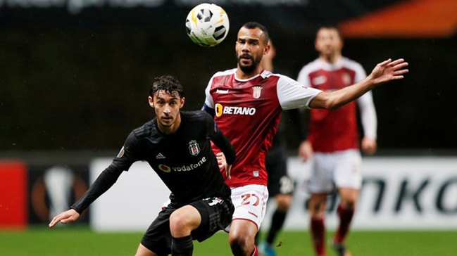 Beşiktaş'a sürpriz transfer teklifi!