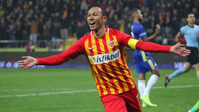 Süper Lig'de iki flaş ayrılık!