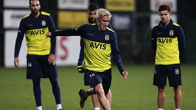 Fenerbahçe'de derbi kadrosu şekilleniyor! Yıldız futbolcu derbide yok