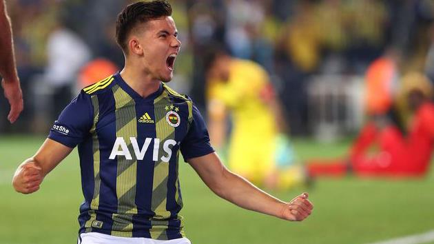 Fenerbahçe, FIFA'ya şikayet edildi!