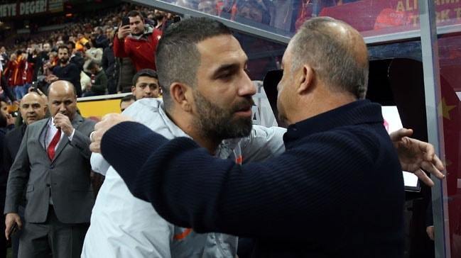 Arda Turan'dan Aslan Kral paylaşımı