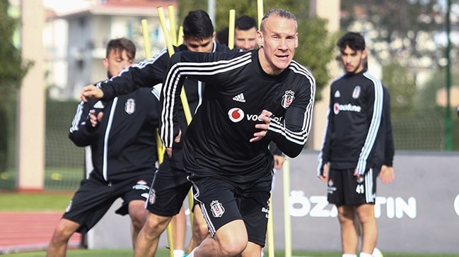 Domagoj Vida planları bozdu