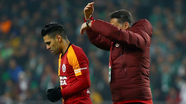 Galatasaray, Radamel Falcao ve Saracchi'nin sakatlığıyla ilgili açıklama yaptı