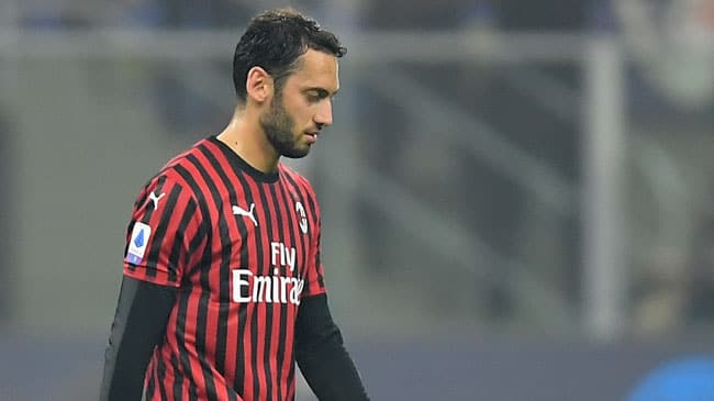 Milan'da Hakan Çalhanoğlu Torino maçının kadrosuna alınmadı