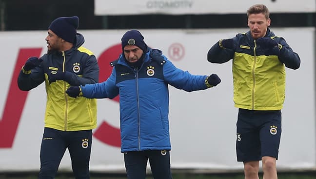 Fenerbahçe'de Galatasaray derbisinin analiz toplantısı yapıldı