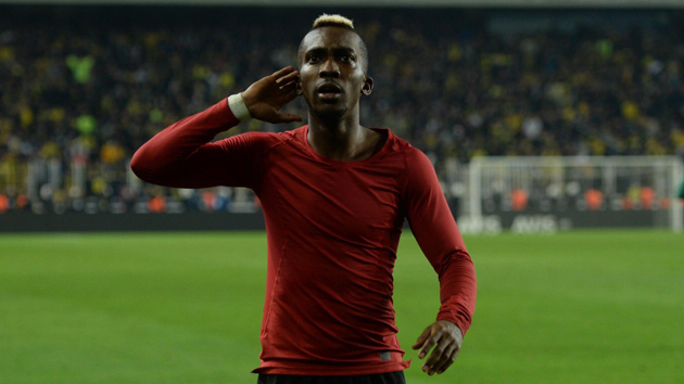 Henry Onyekuru, Damien Comolli'nin kıyağı