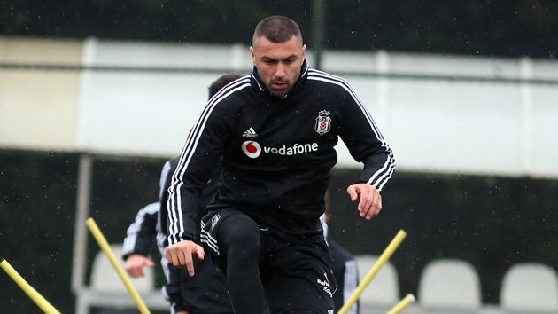 Burak Yılmaz bu sezonki derbi suskunluğunu Galatasaray'a karşı sonlandırmak istiyor