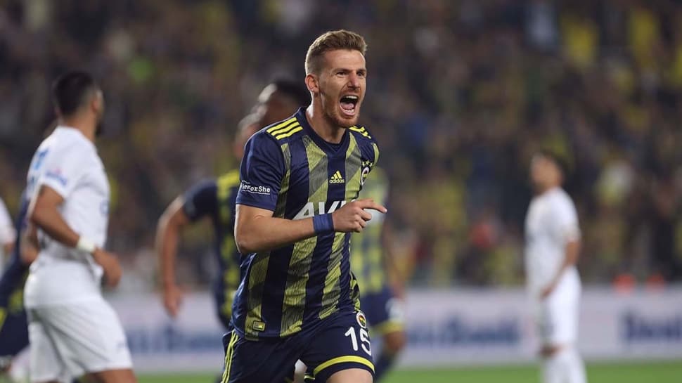 Fenerbahçe'de Diego Lugano'dan sonra en golcü stoper Serdar Aziz oldu